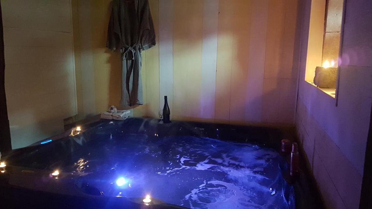 Gite Du Moulin De Barutel Mamers,Avec Spa Et Hammam Sur Reservation Payant 外观 照片